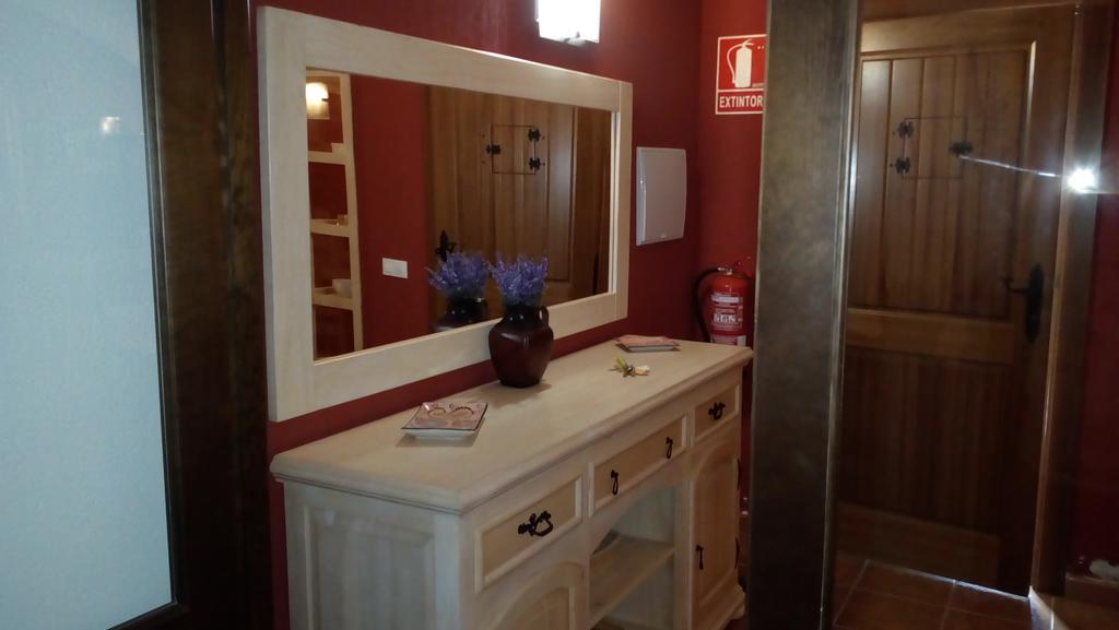 Apartamentos Rurales Casas De Los Maestros Talarrubias Exterior foto