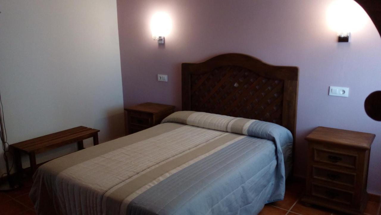 Apartamentos Rurales Casas De Los Maestros Talarrubias Exterior foto