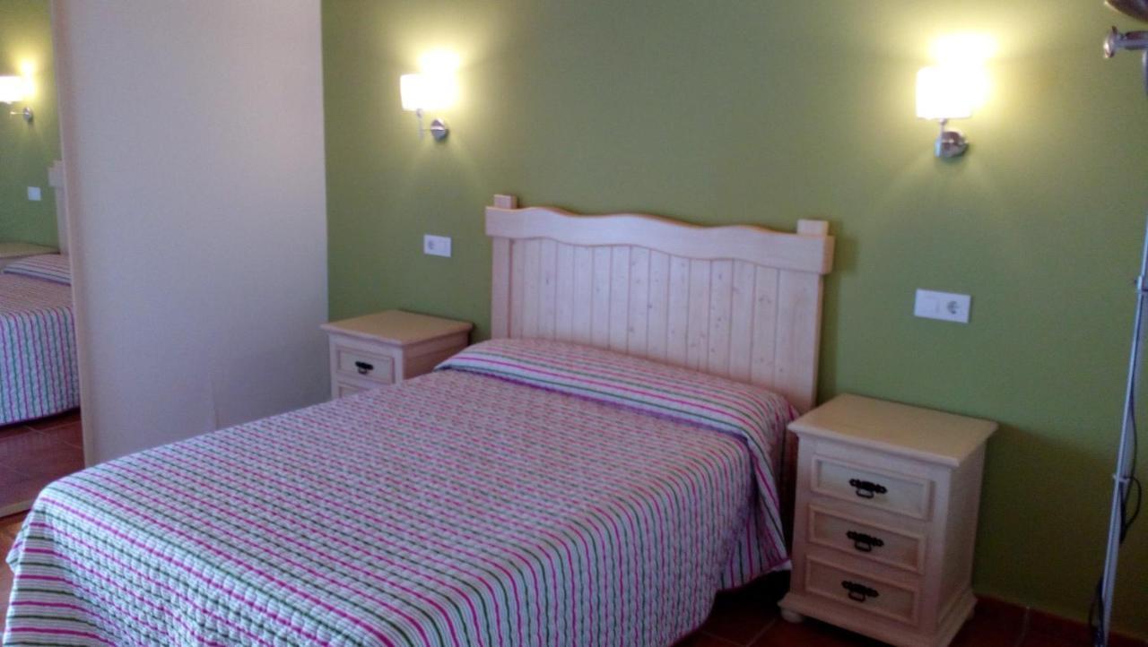 Apartamentos Rurales Casas De Los Maestros Talarrubias Exterior foto
